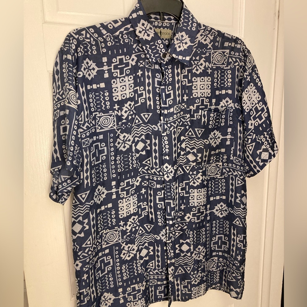 100% SILK Robert Stock Button Down Gorgeous Blue Pattern Super Lightweight